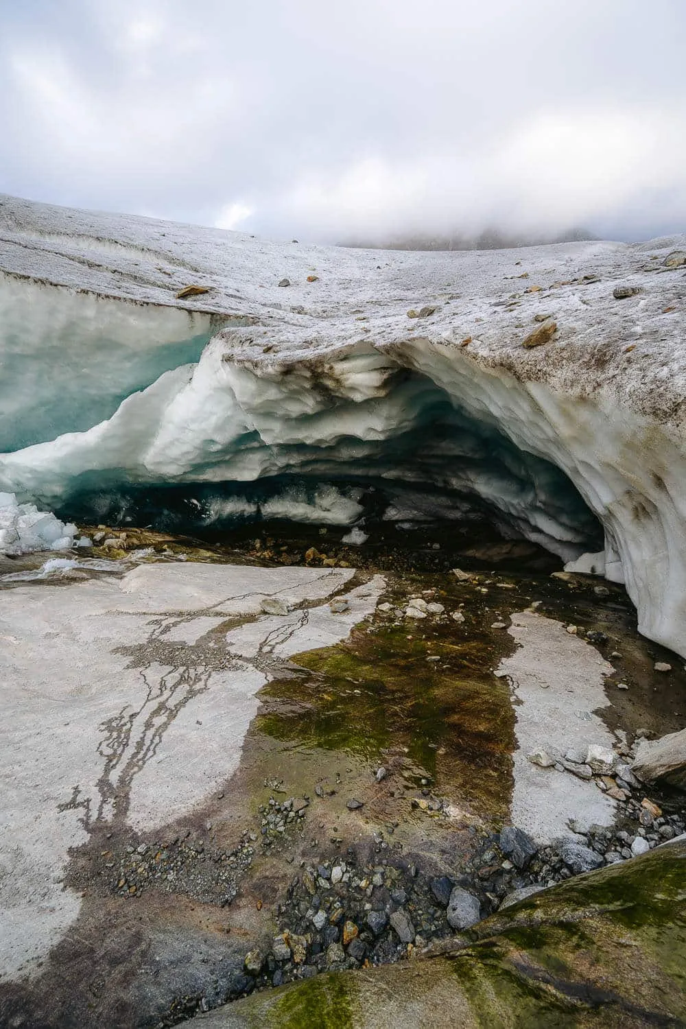The left entrance to Aletsch Gletscher