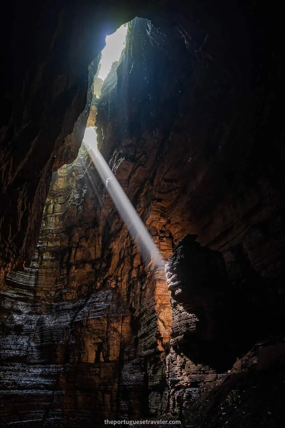 The ligh ray showing us the location of the secret chamber, on the Cueva de Los Tayos expedition.