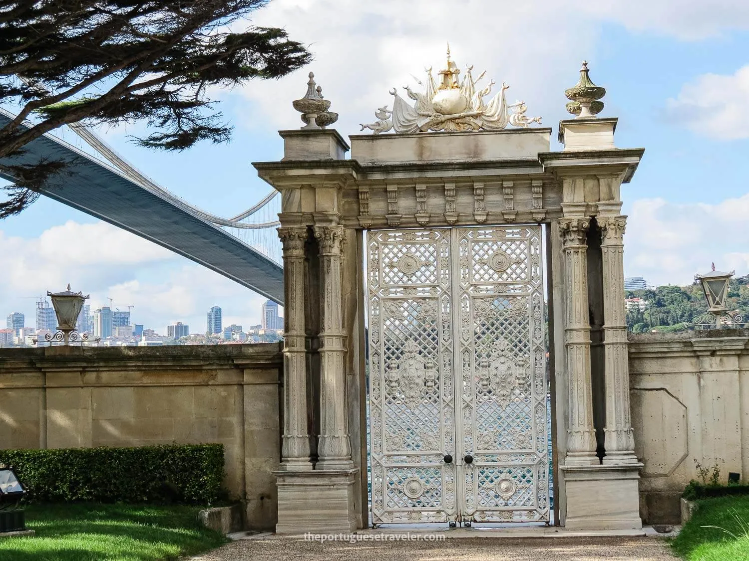The water gate and the bridge of Beylerbeyi Palace