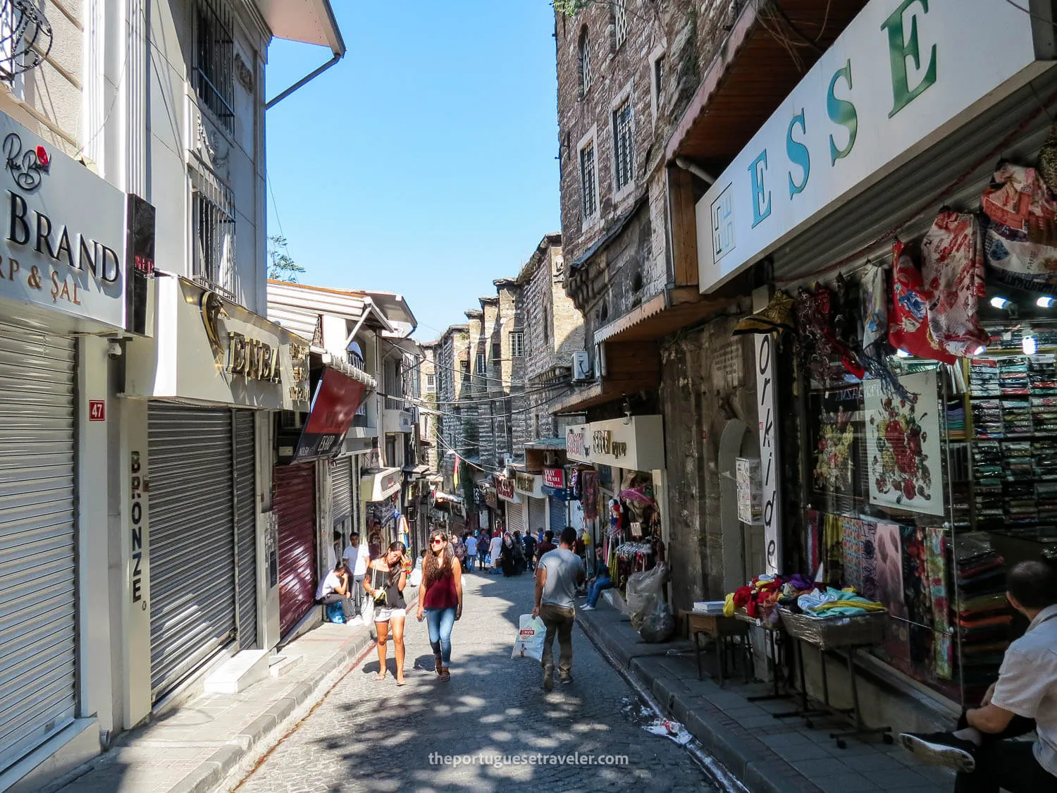 The outside of the Büyük Valide Han