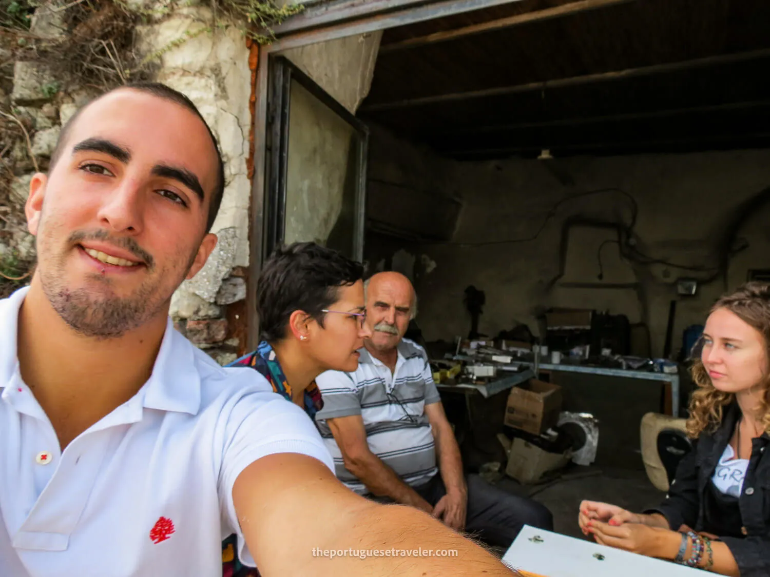 Me, Ece, the Artisan and a friend of his in Büyük Valide Han