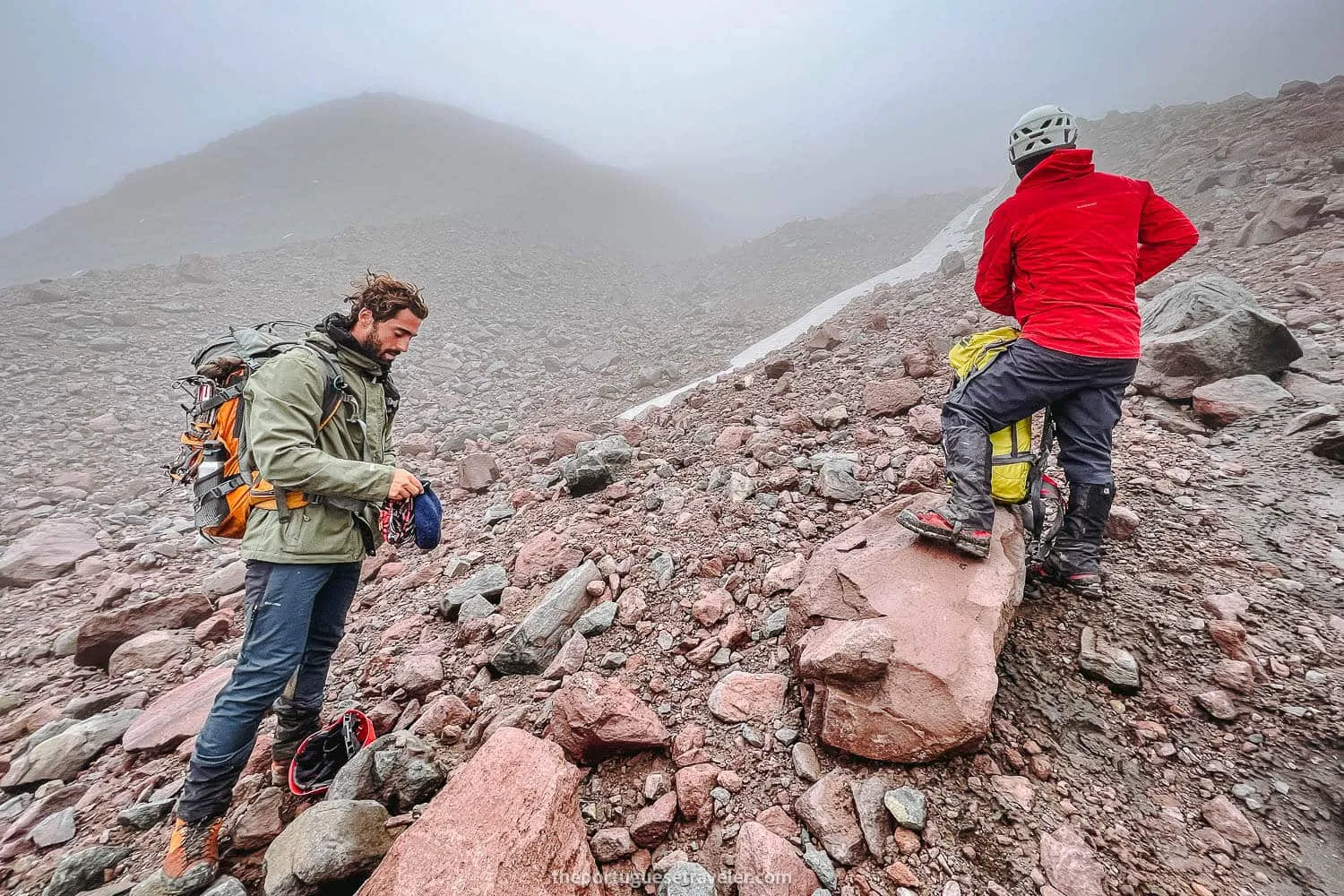 Placing the helmets before the snowy part