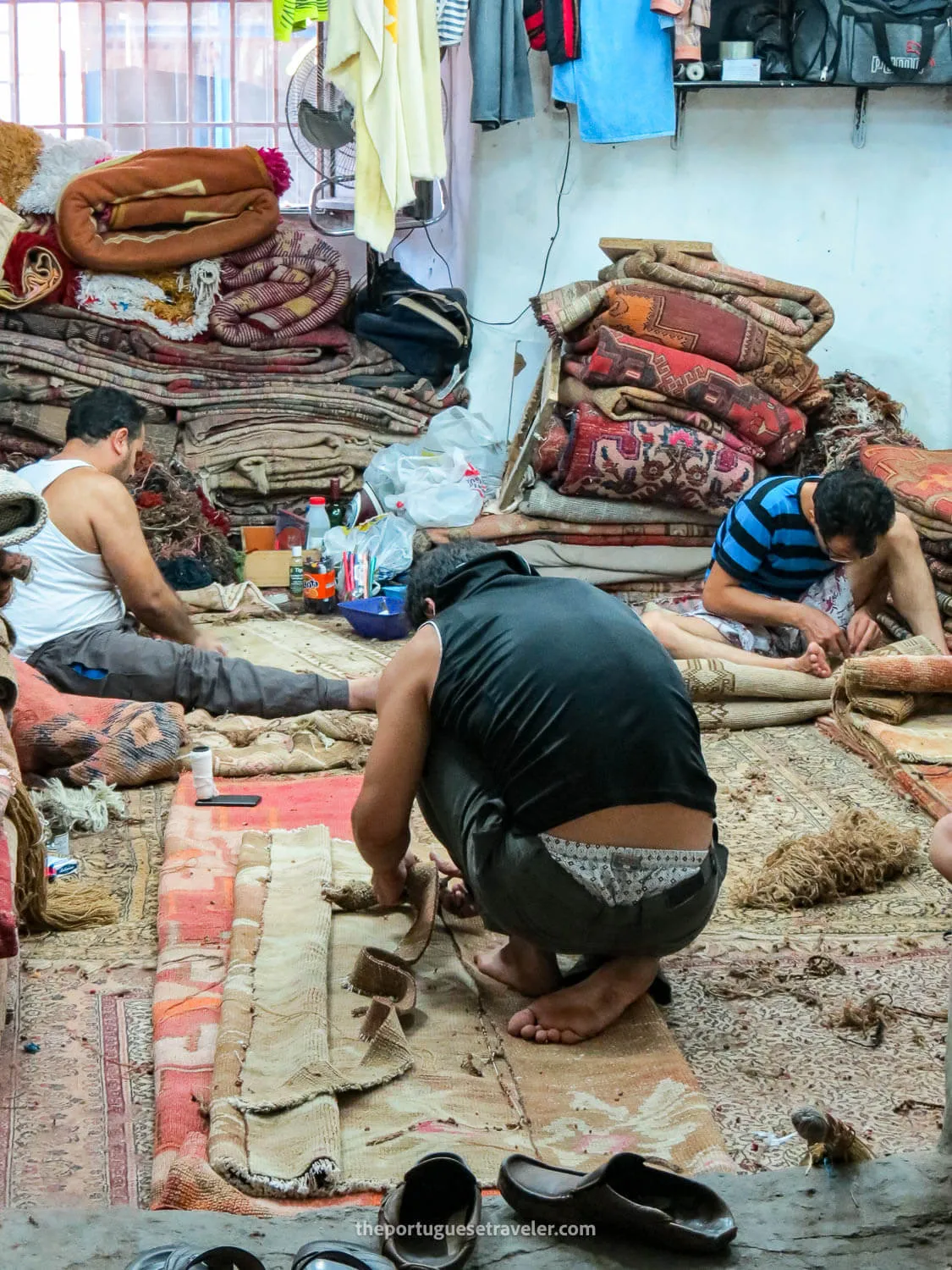 A carpet workshop in Büyük Valide Han