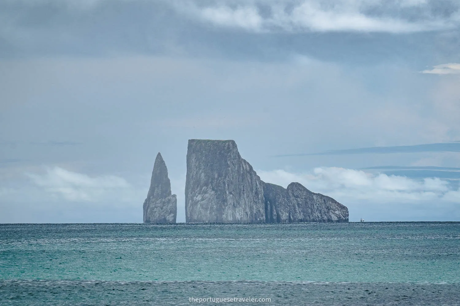Kicker Rock aka Leon Dormido seen from Cerro Brujo Beach