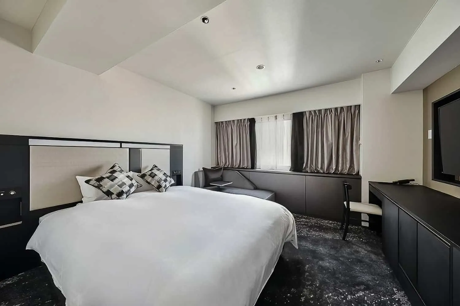 Cross Hotel in Osaka