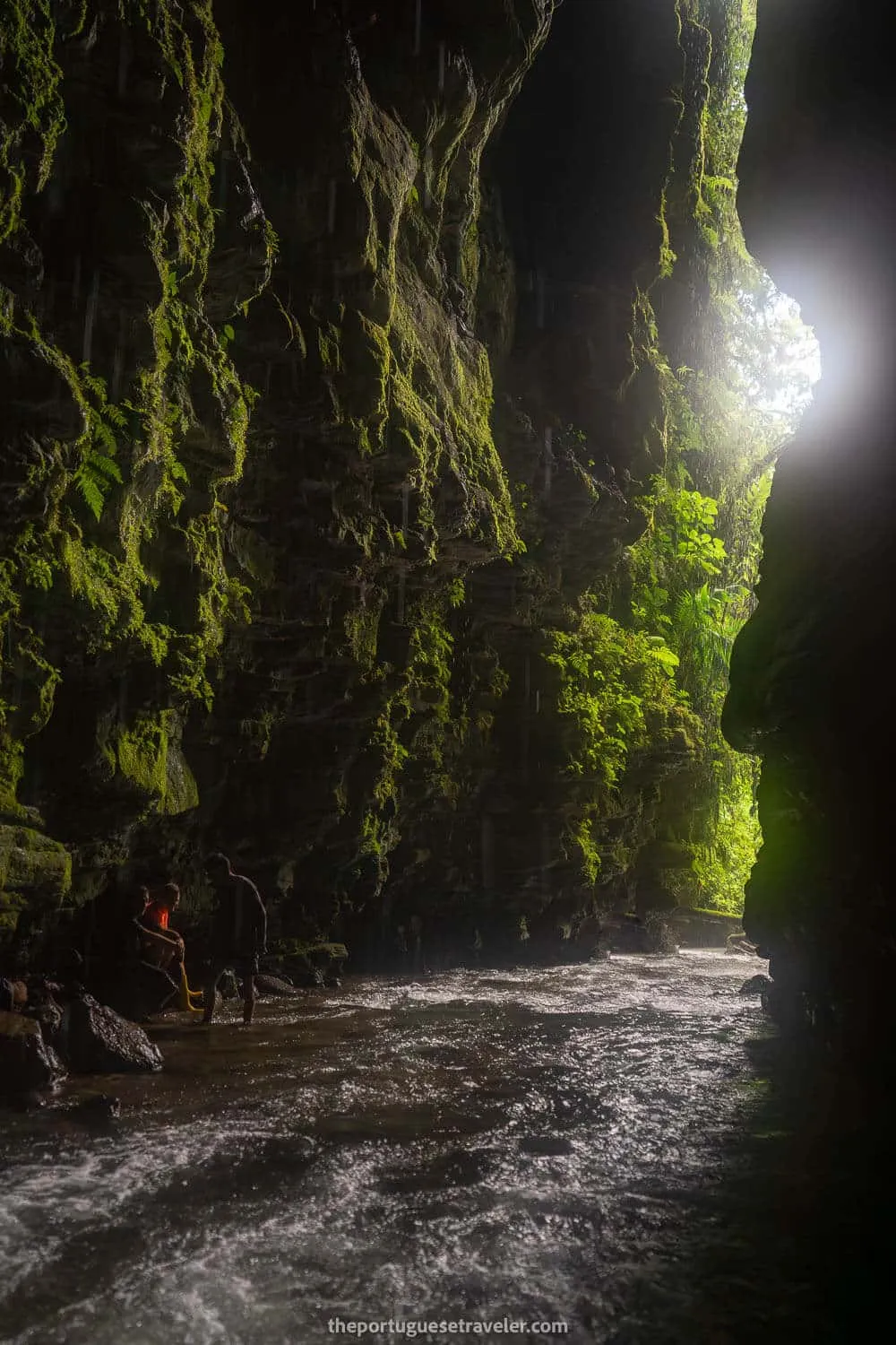 Gruta de Los Tayos interior