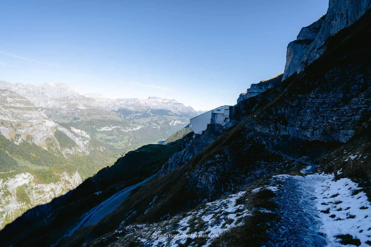 The Luftseilbahn cable car station at the end of the Limmernsee Hike