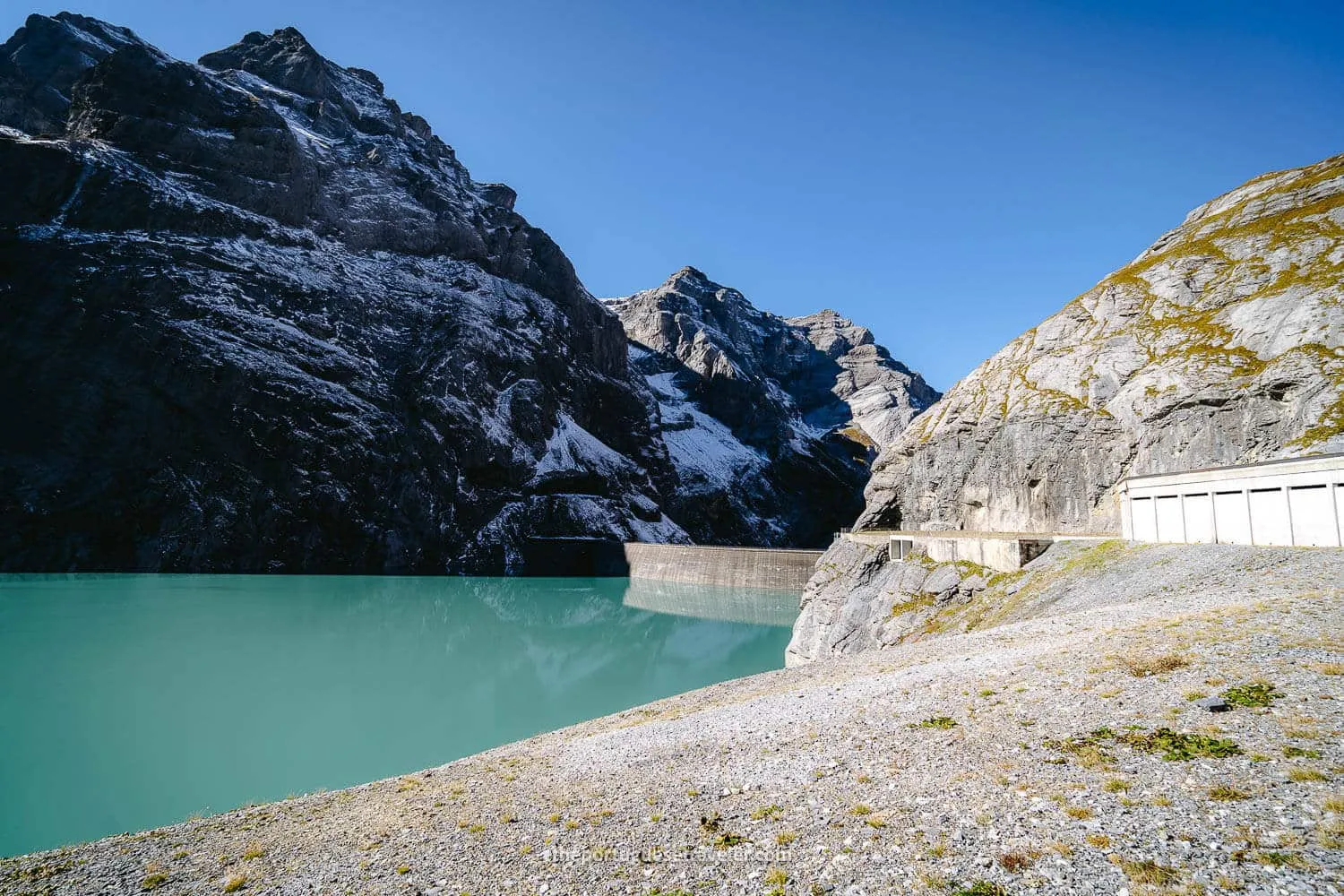 The dam and the Limmernsee lake
