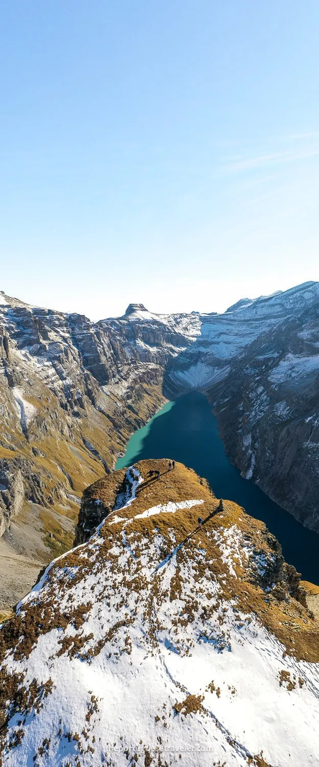 A Panorama of the Limmernsee Lake and the Muttenchopf Viewopint