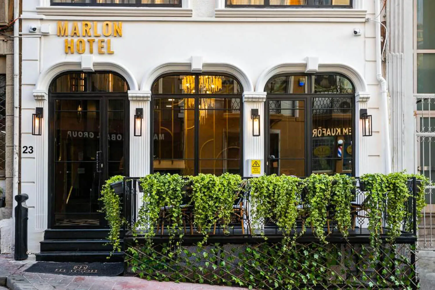 Marlon Hotel