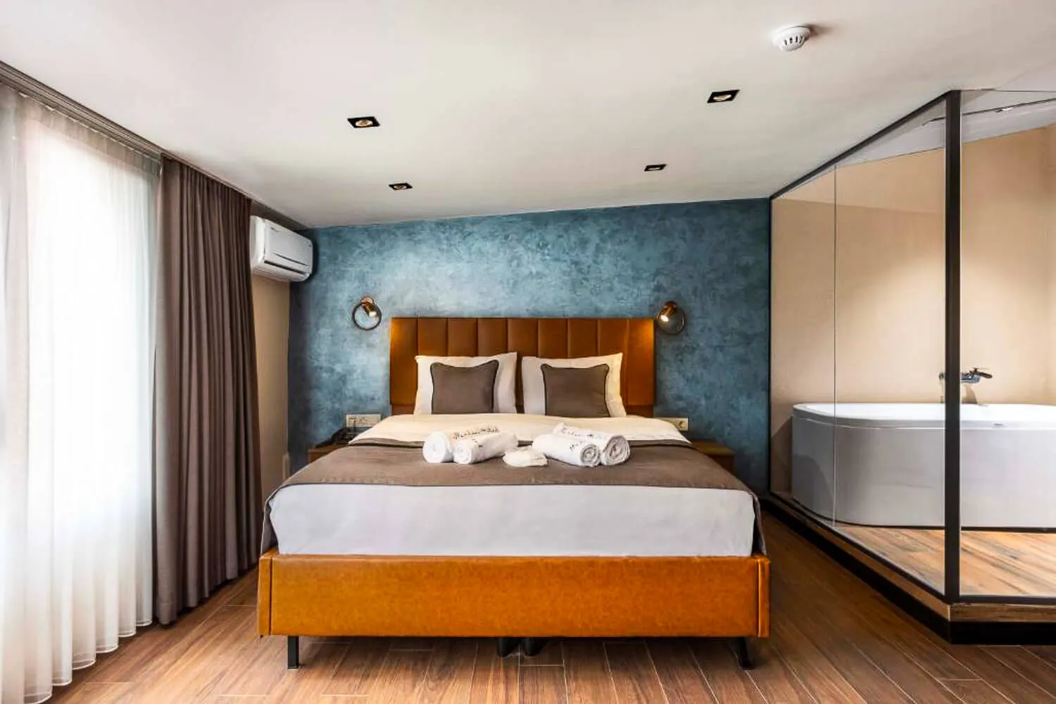 Marlon Hotel