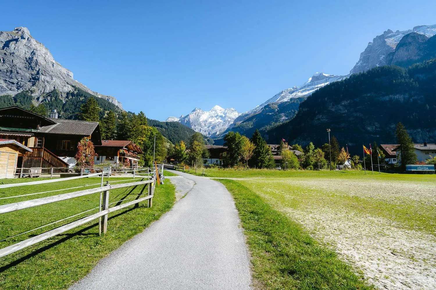 In Kandersteg from the train station to the cable car station