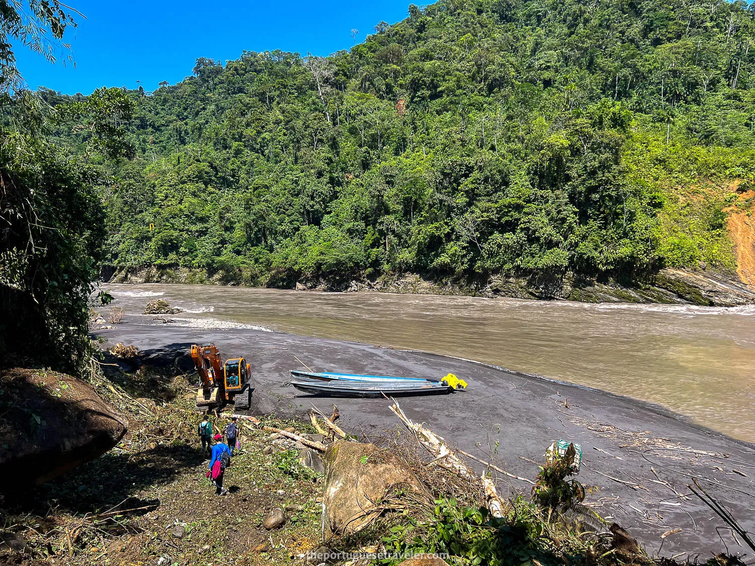 Reaching the Yuquianza Port