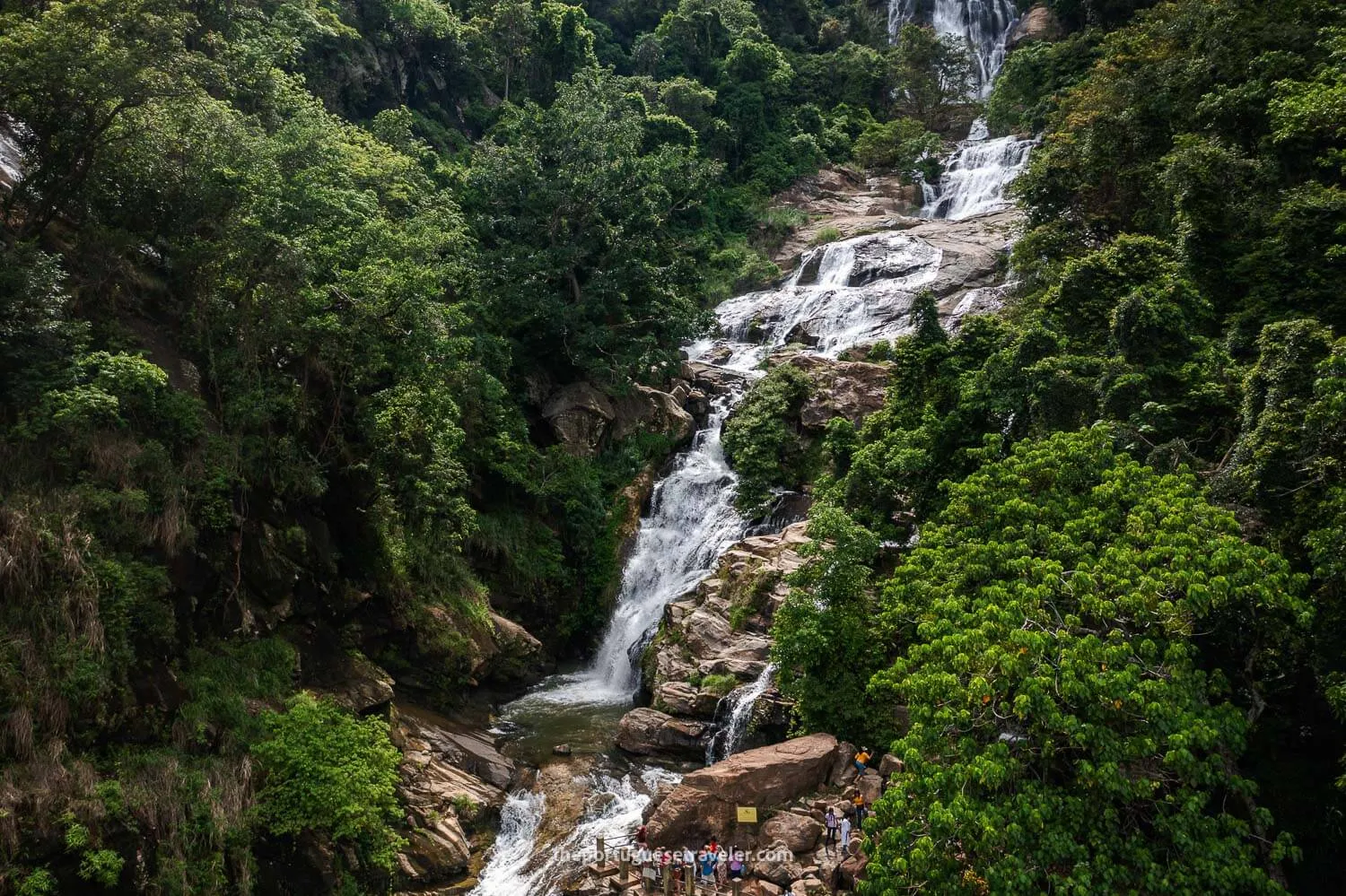 Ravana Falls, Cave & Temple, in Sri Lanka (Complete Guide)