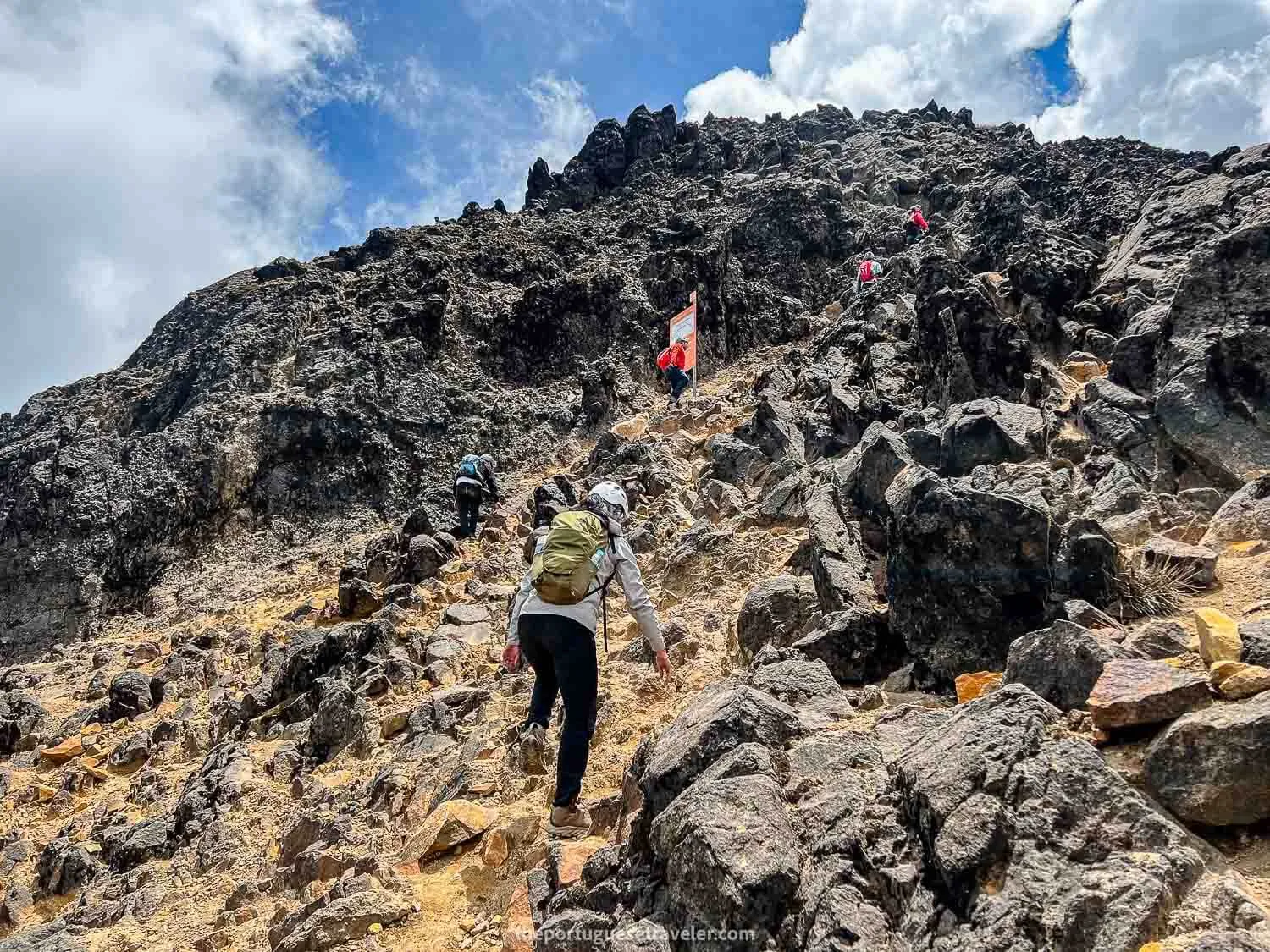 The rocky section of Rucu Pichincha