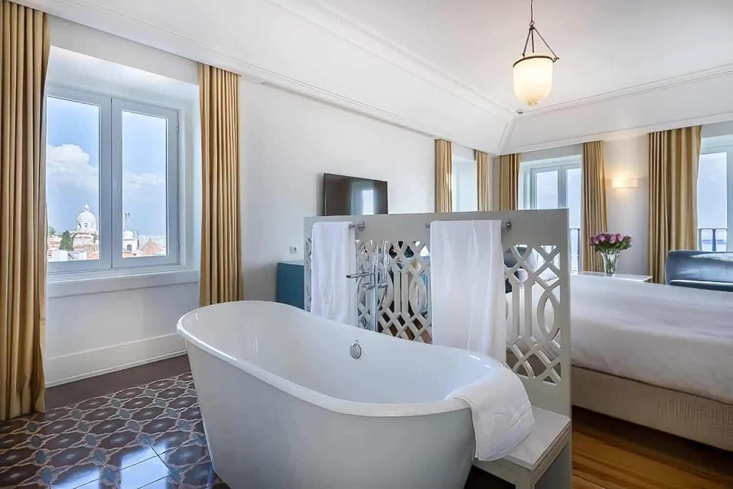 Santiago de Alfama Hotel