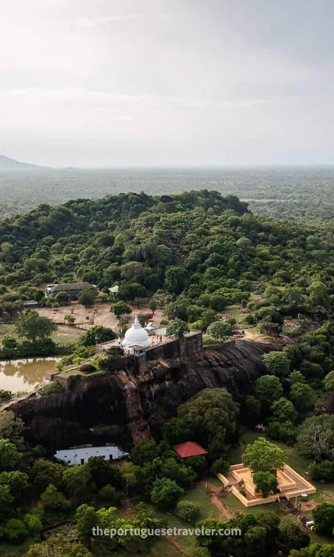 Sithulpawwa Rock Temple - Ancient Buddhist Monastery (Guide)
