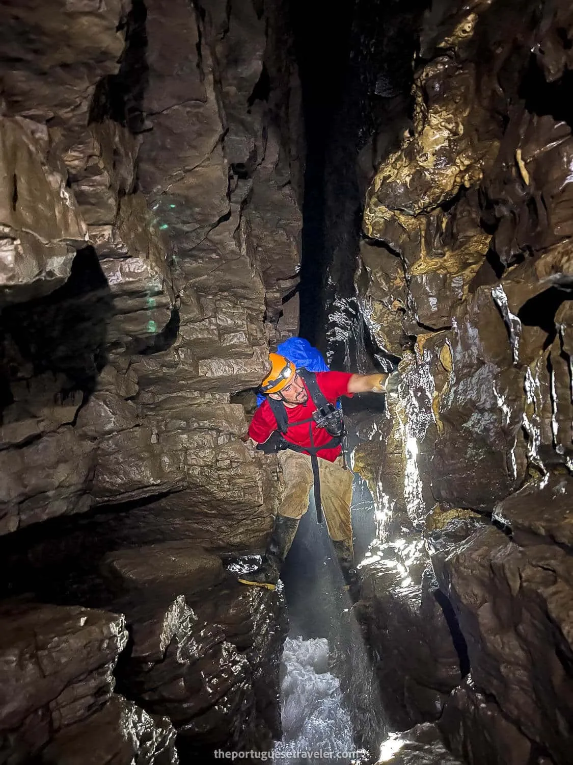 The tight spaces with rivers flowing inside the cave